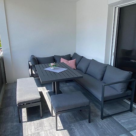 Wunderschoene, Neue Wohnung Mit Grosser Terrasse Ebenthal  エクステリア 写真