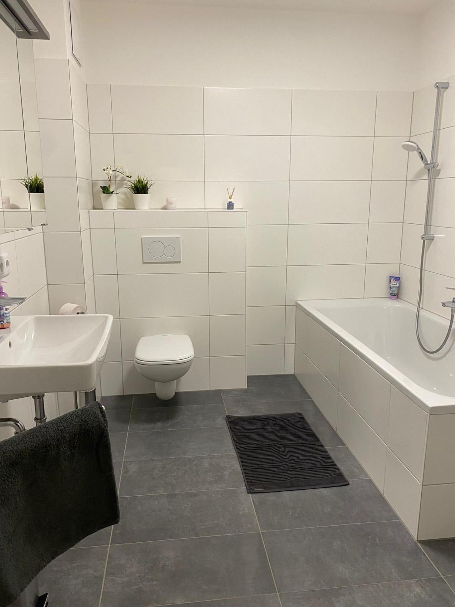 Wunderschoene, Neue Wohnung Mit Grosser Terrasse Ebenthal  エクステリア 写真