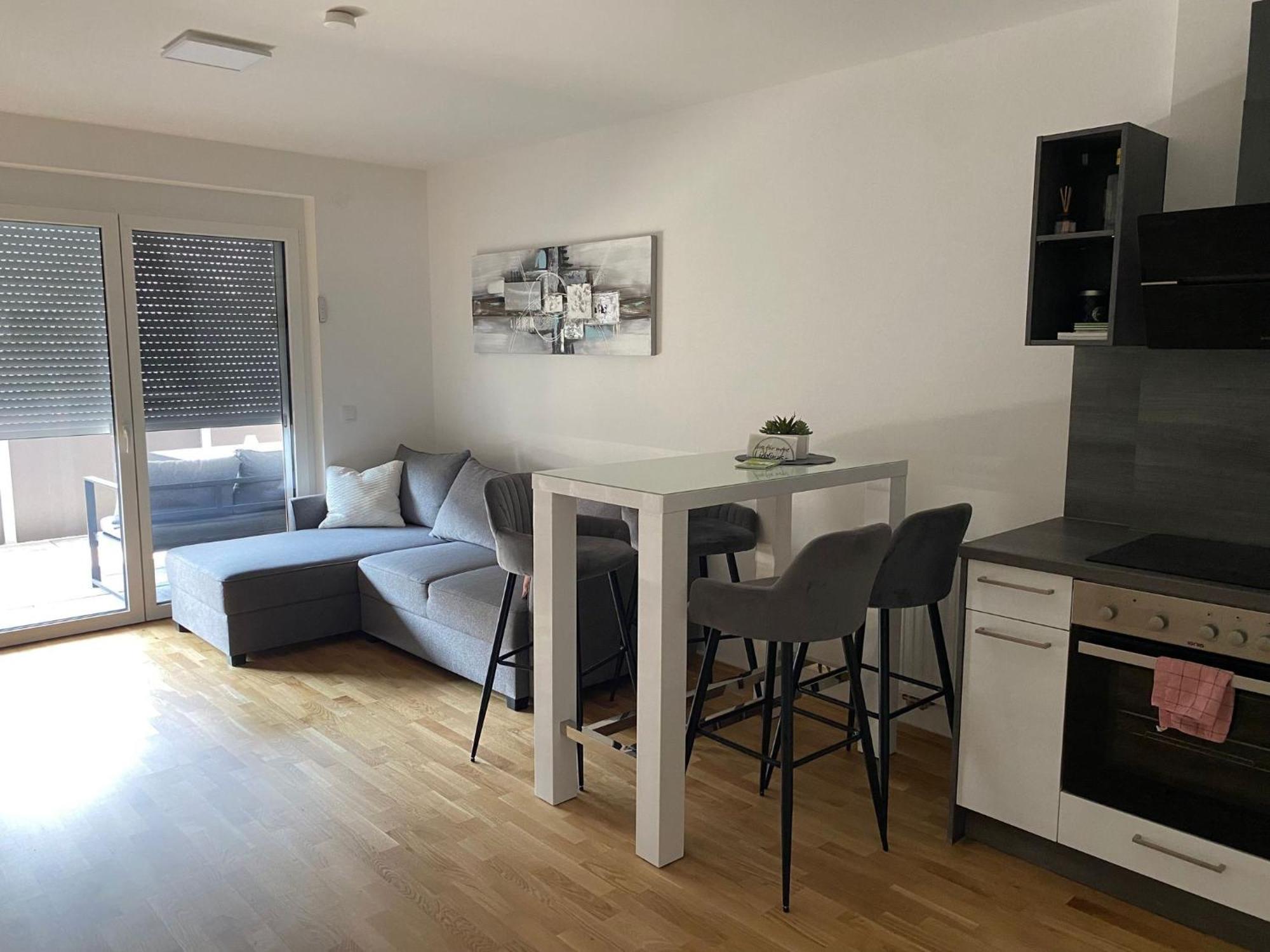 Wunderschoene, Neue Wohnung Mit Grosser Terrasse Ebenthal  エクステリア 写真
